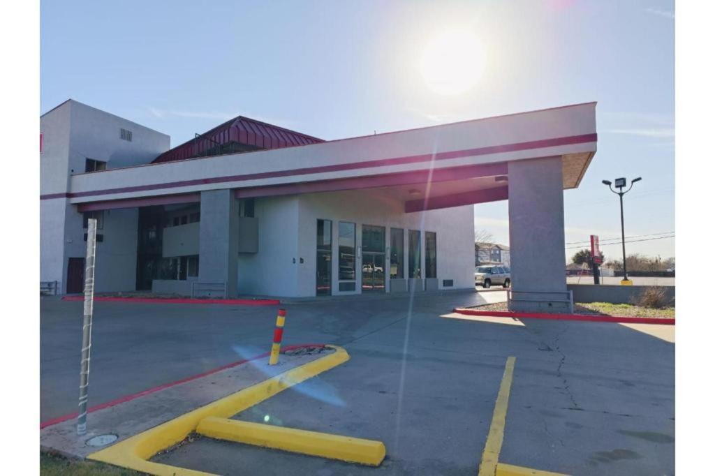 Travelers Inn By Oyo Wichita Falls Exterior foto