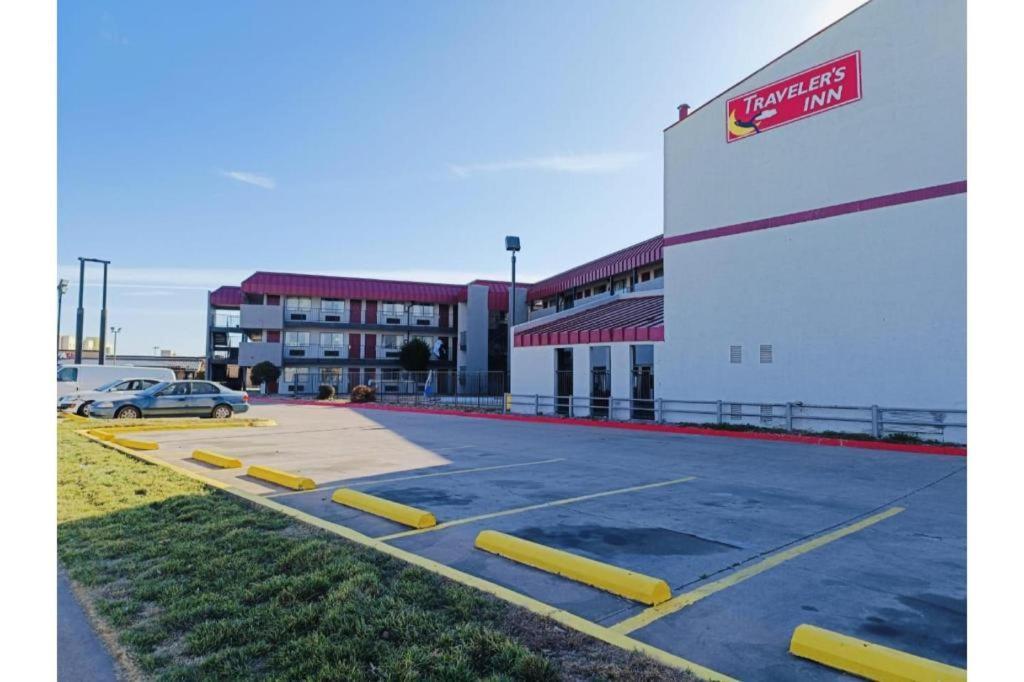 Travelers Inn By Oyo Wichita Falls Exterior foto